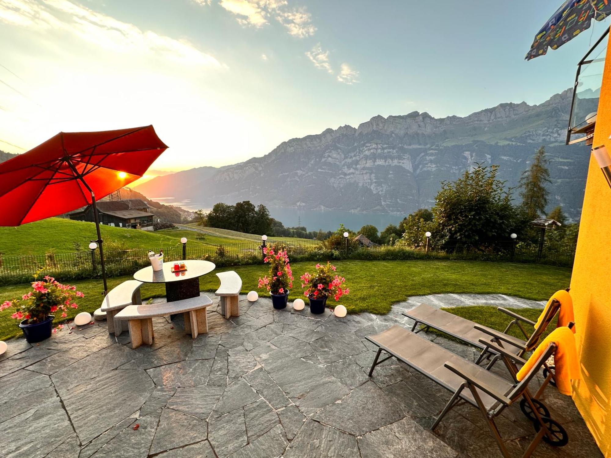 Bijouswiss " Yellow House" Oberterzen Exterior photo